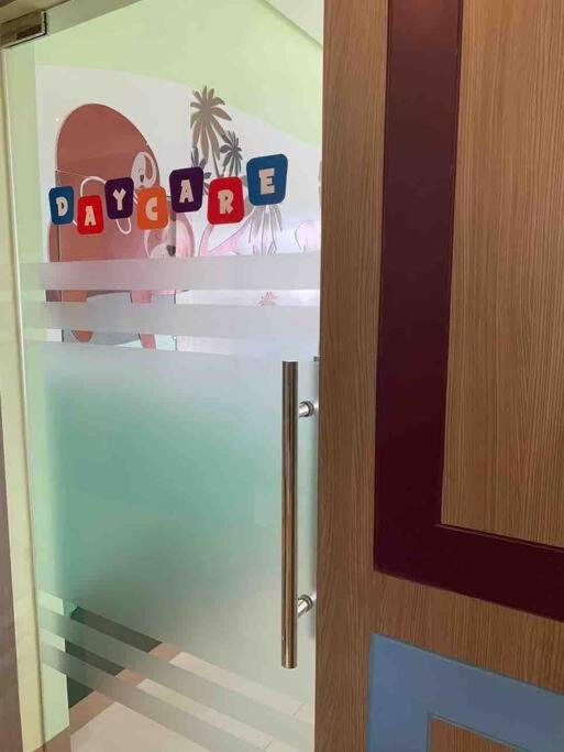 1Br With Extra Room At One Regis- Megaworld Bacolod Dış mekan fotoğraf
