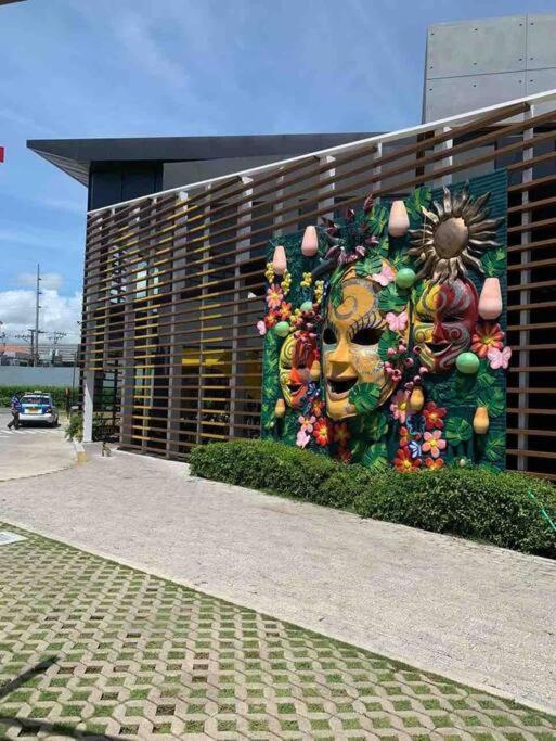 1Br With Extra Room At One Regis- Megaworld Bacolod Dış mekan fotoğraf