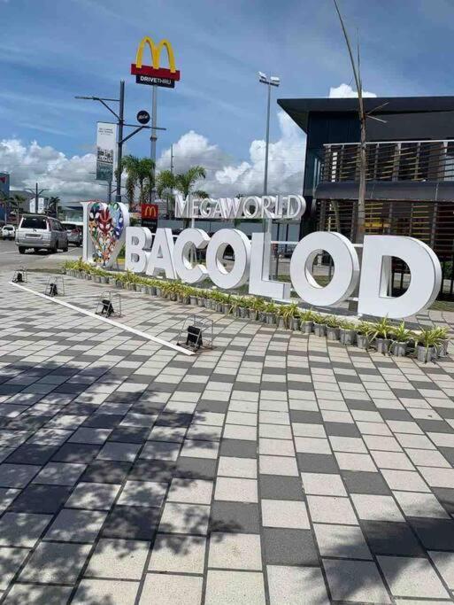 1Br With Extra Room At One Regis- Megaworld Bacolod Dış mekan fotoğraf