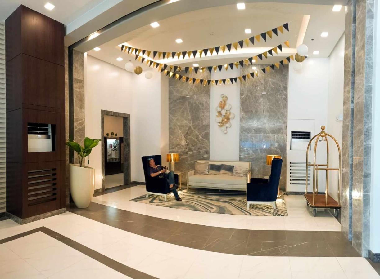 1Br With Extra Room At One Regis- Megaworld Bacolod Dış mekan fotoğraf